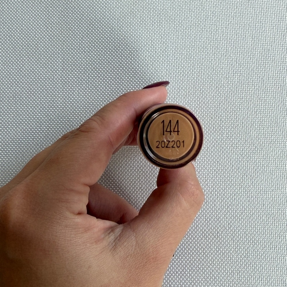 NWT Maybelline Instant Age Rewind Eraser Dark Circle Treatment Concealer - Picture 4 of 4